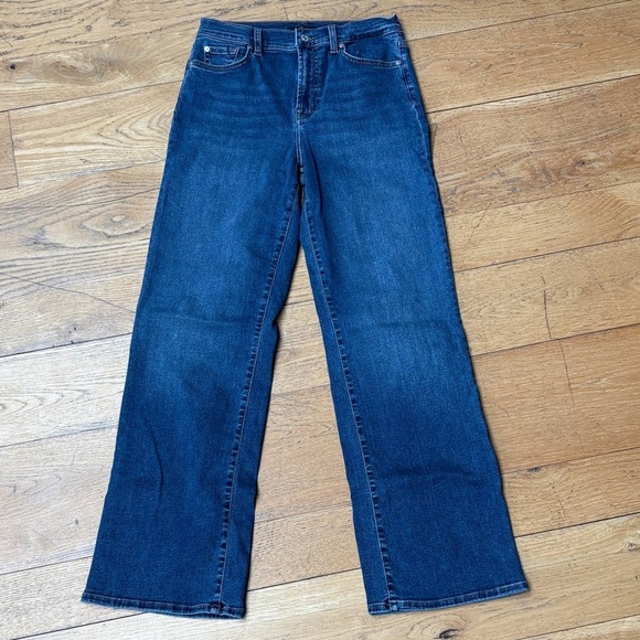 7 For All Mankind Denim - 7 For All Mankind Jeans. Size 29
